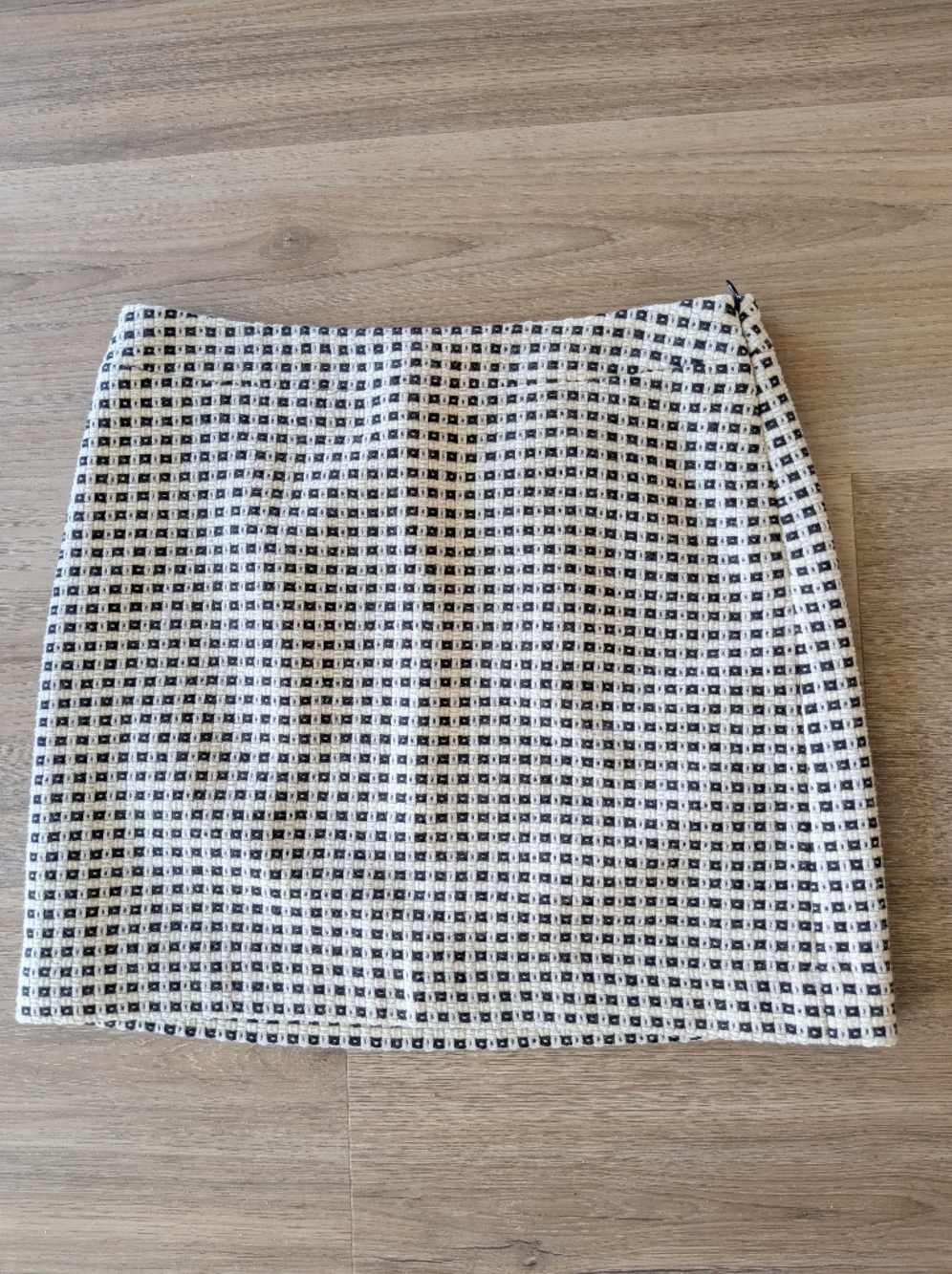 NWOT Banana Republic Mini Black / White  Plaid Checkered Sz 4 Wool Blend Skirt